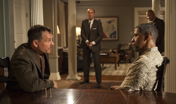 Bill Paxton as Earl in 2 Guns