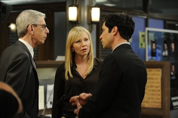 Richard Belzer as Detective John Munch, Kelli Giddish as Detective Amanda Rollins, Danny Pino as Detective Nick Amaro -- (Photo by: Virginia Sherwood/NBC) in Law & Order: SVU