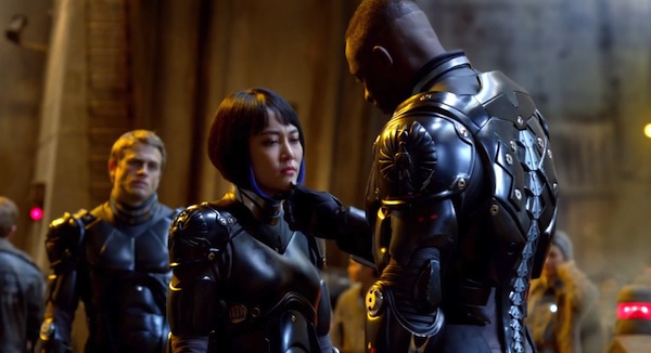 Father-daughter relationship in Pacific Rim
