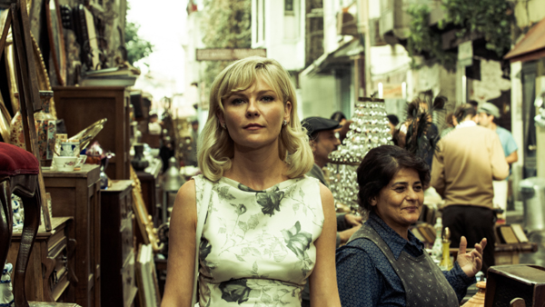 Kirsten Dunst as Colette MacFarland Kirsten Dunst as Colette MacFarland in The Two Faces Of January