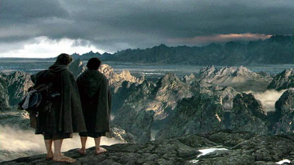 Elijah Wood as Frodo and Sean Astin as Sam in The Fellowship of the Ring Elijah Wood as Frodo and Sean Astin as Sam in The Fellowship of the Ring