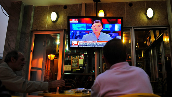 tv bar