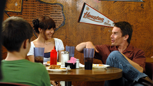 Lorelei Linklater as Samantha and Ethan Hawke in Boyhood