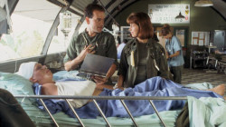 Robert Picardo as Dr. Dick Richard and Dana Delany as Colleen McMurphy in China Beach