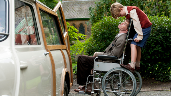 Eddie Redmayne as Stephen Hawking 