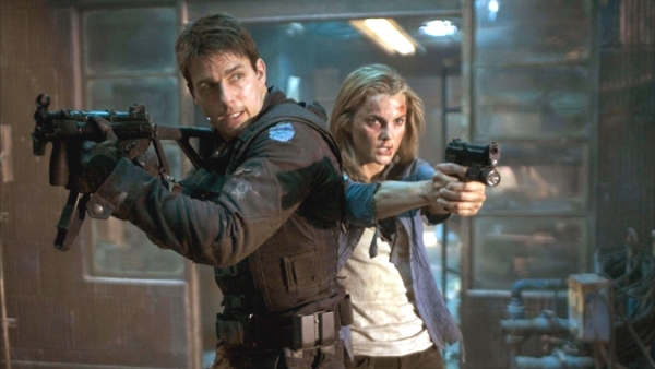 Tom Cruise as Ethan Hunt and Michelle Monaghan as Julia in Mission: Impossible III