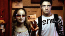 Erika Christensen as Caroline Wakefield and Topher Grace as Seth Abrahms in Traffic © 2000 - Gramercy Pictures - All Rights Reserved