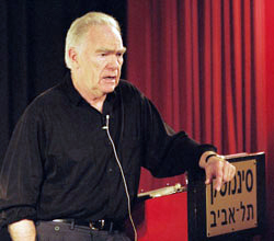 Robert McKee teaching screenwriting