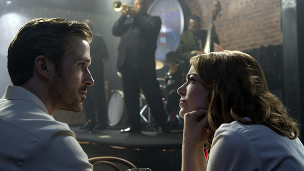 Ryan Gosling as Sebastian and Emma Stone as Mia in La La Land.