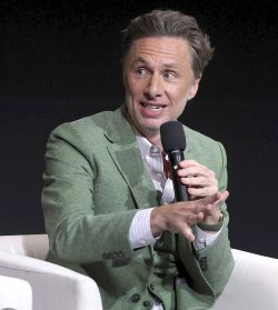 Zach Braff J.D. Chief of Medicine