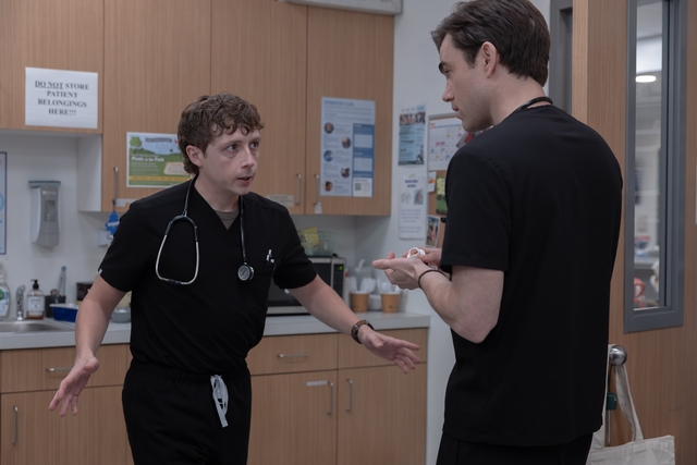 Dr Whitaker and Dr. Langdon in The Pitt Season 2